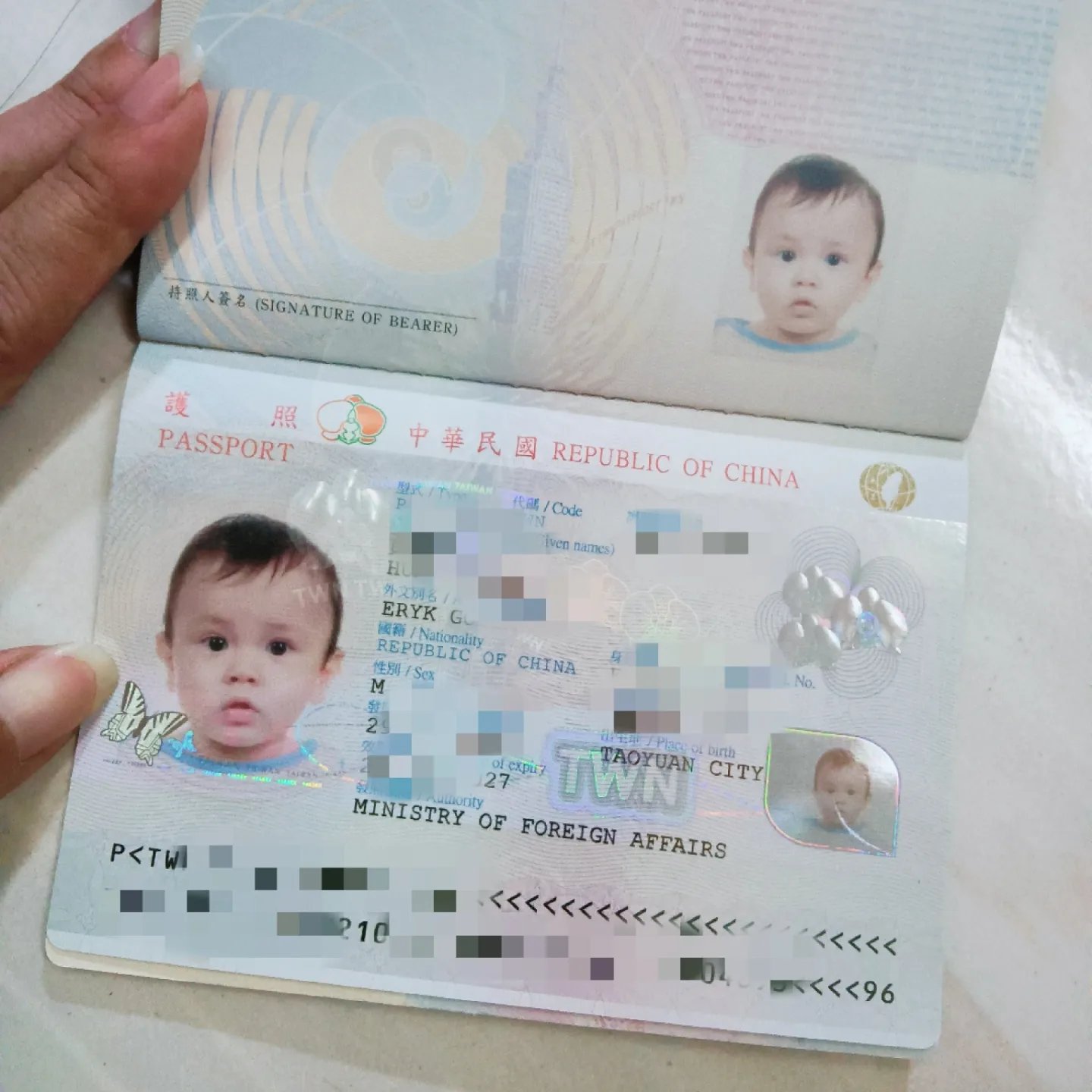 嬰兒第一次辦護照，10分鐘搞定！外交部領事局初次申辦護照流程
